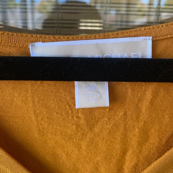 Michael Kors blouse. Size 2 - Picture 2 of 3
